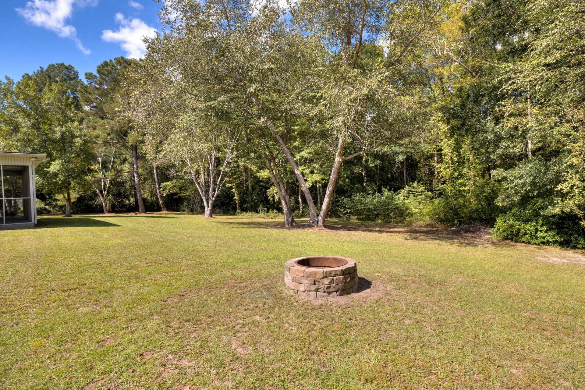 1435 Peggy Lane Photo 11