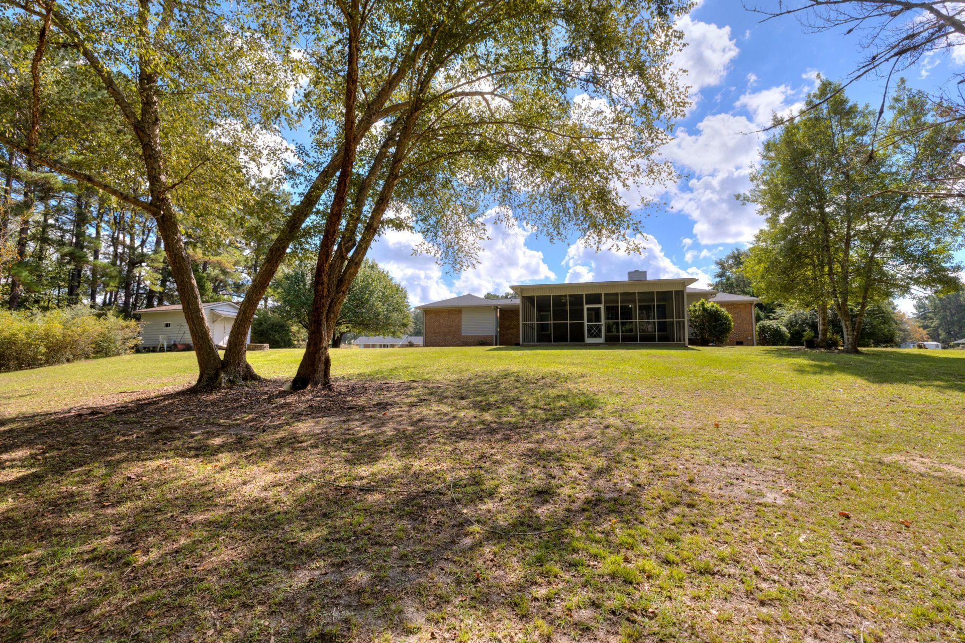 1435 Peggy Lane Photo 13