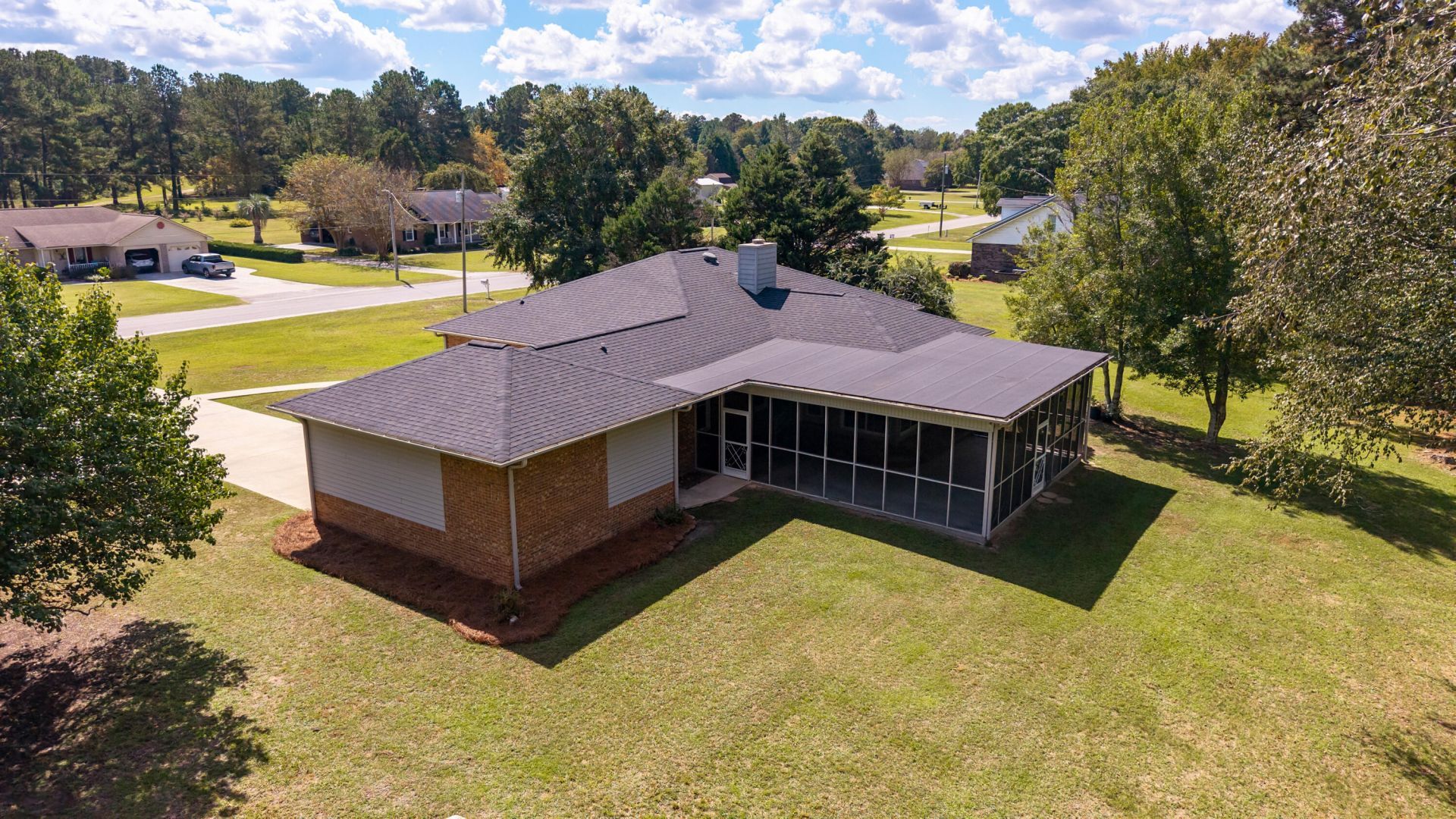 1435 Peggy Lane Photo 29