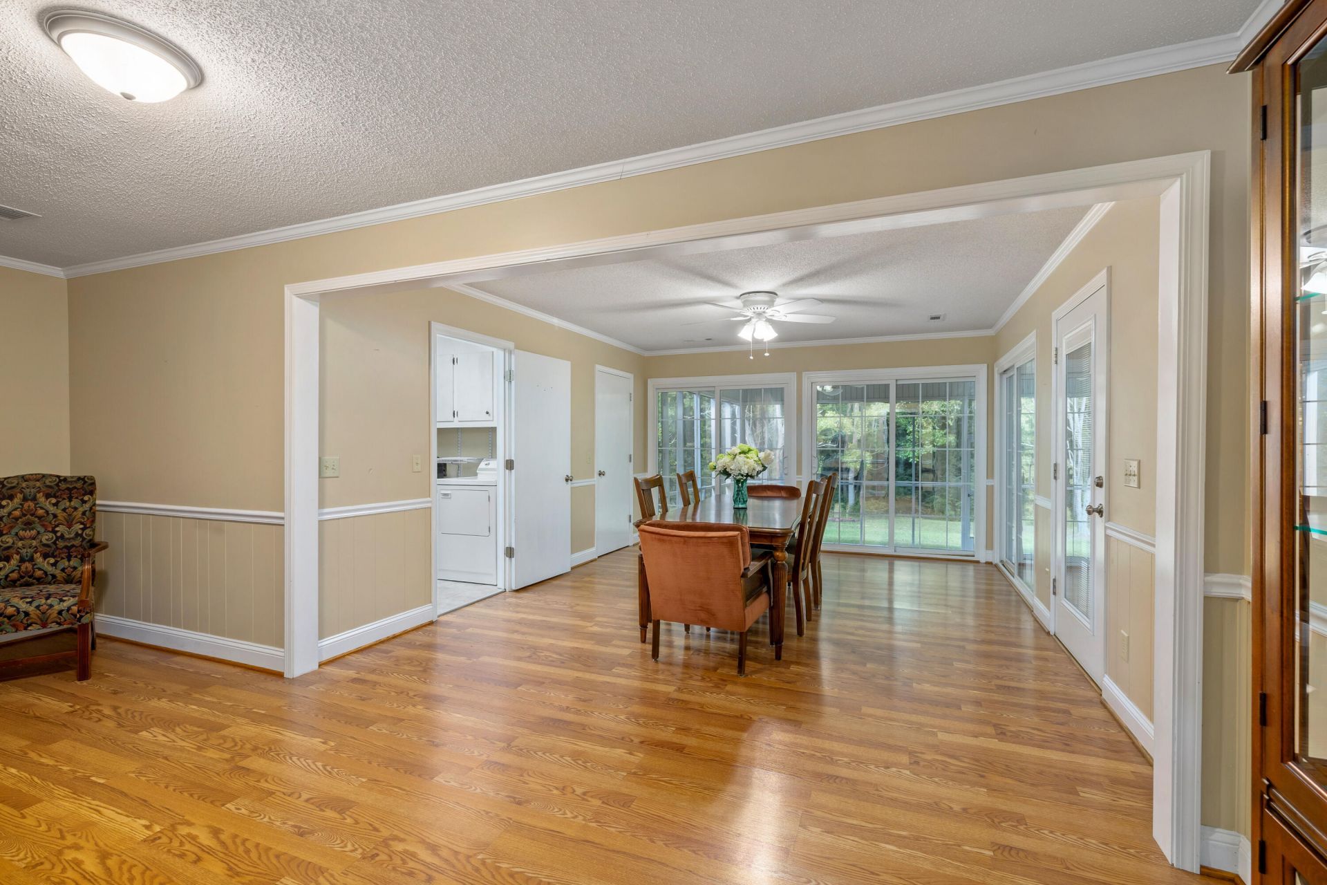1435 Peggy Lane Photo 50