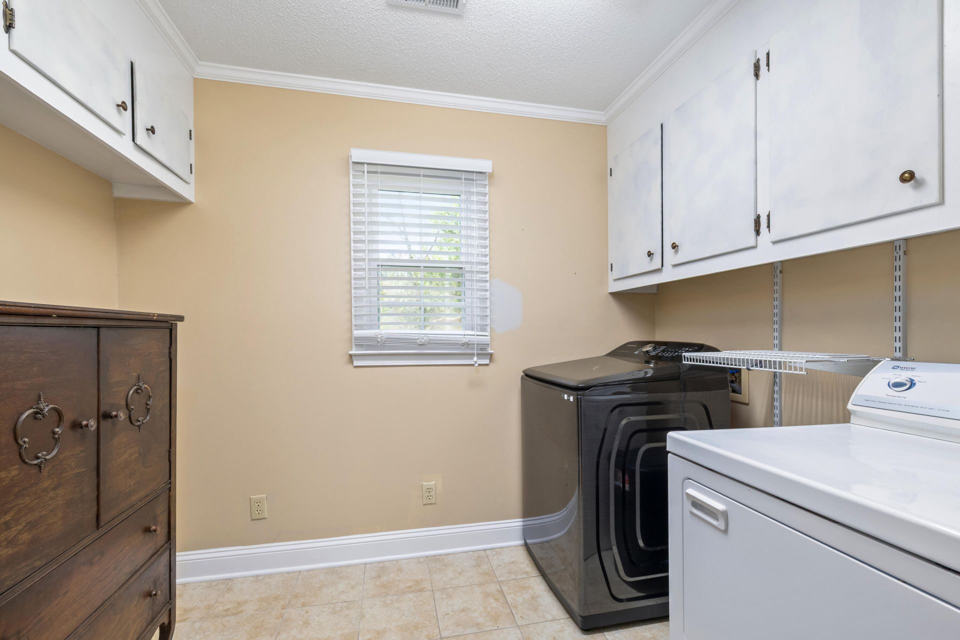 1435 Peggy Lane Photo 54
