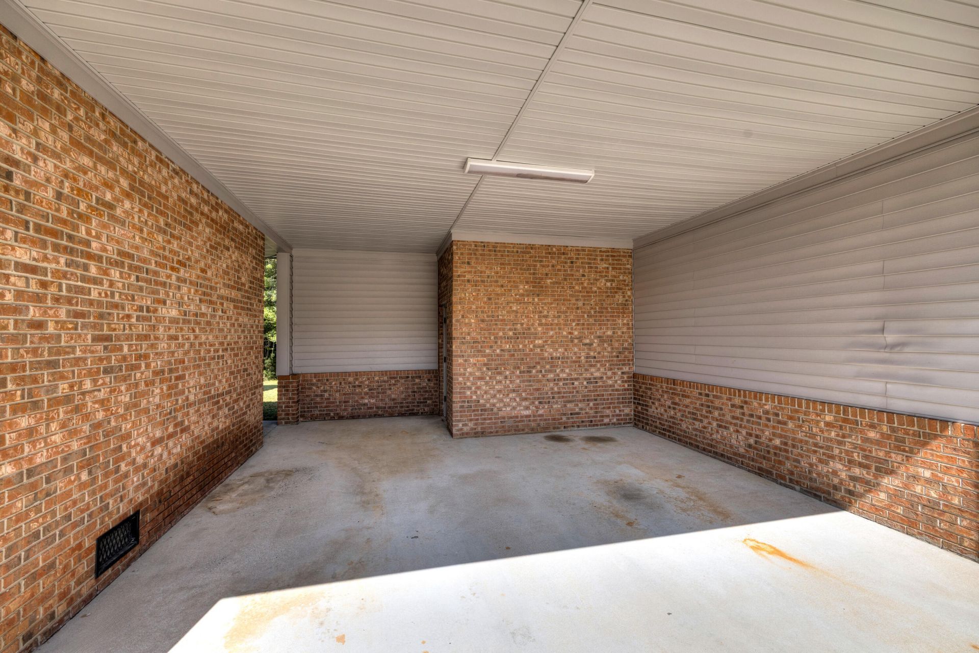 1435 Peggy Lane Photo 7