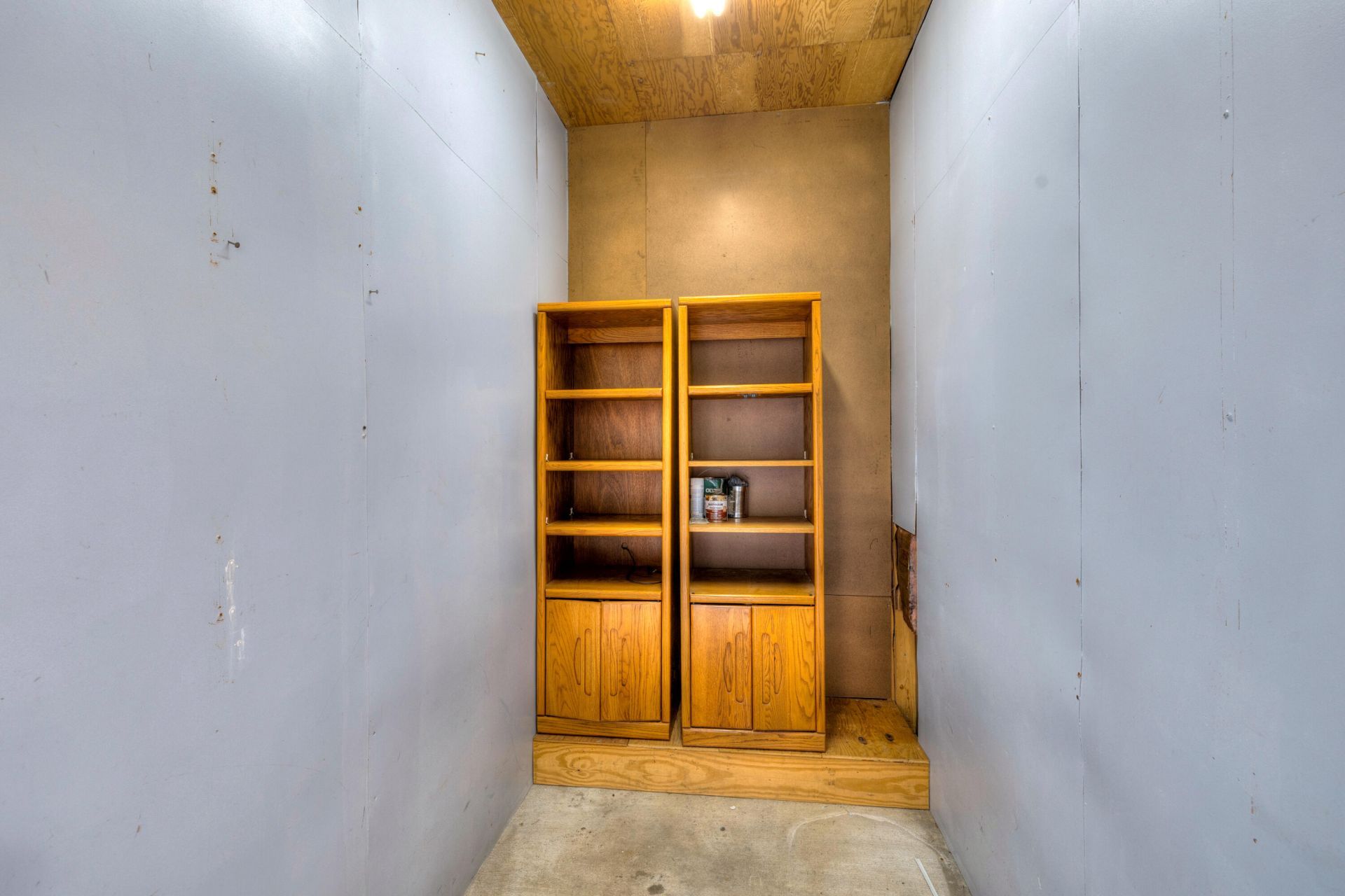 1435 Peggy Lane Photo 8