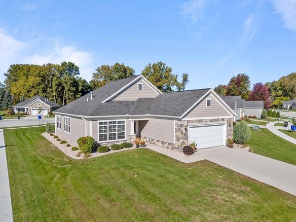 5575 N OSPREY DRIVE, Appleton, WI 54913