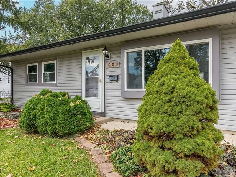209 Forestwood Avenue, Vandalia, OH 45377 Photo 3