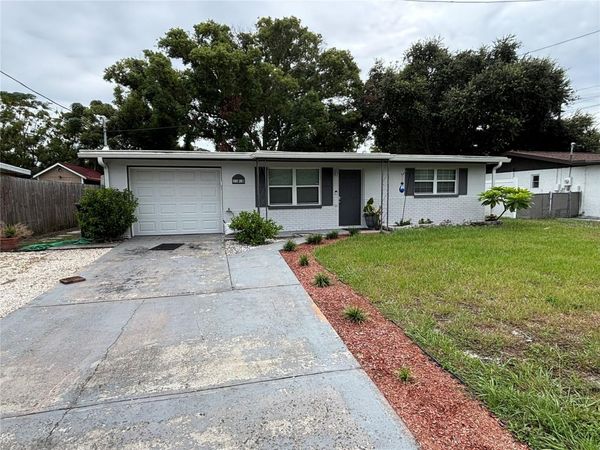 11010 HASSLE AVENUE , PORT RICHEY, FL 34668