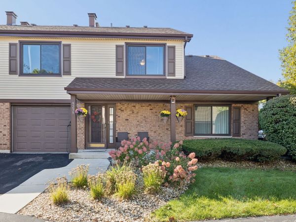9239 WOODBURY Court , Orland Park, IL 60462