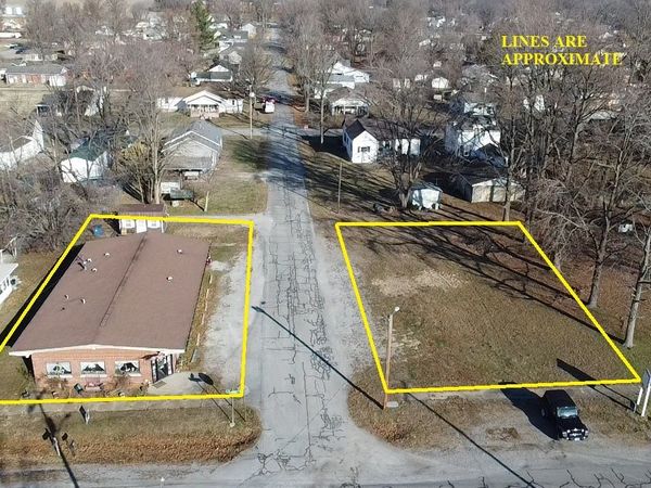 502 W Franklin Avenue , Sesser, IL 62884