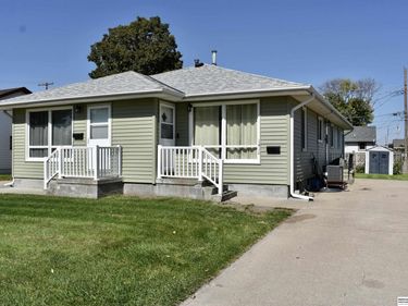 1408-1410 Fairacres Drive, Fremont, NE 68025