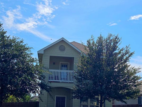516 Palmilla ST, Leander, TX 78641