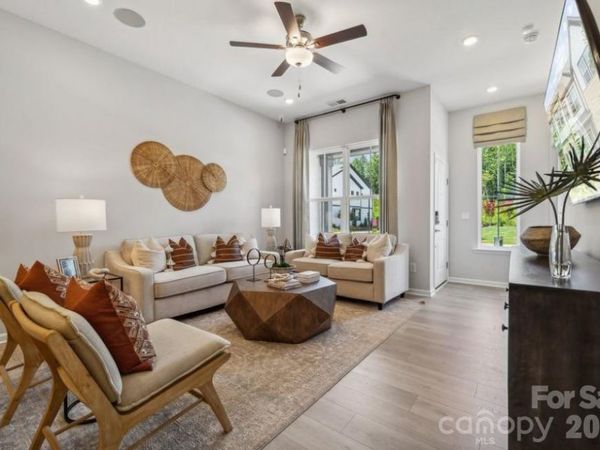 21234 Lake Run Drive , Charlotte, NC 28278