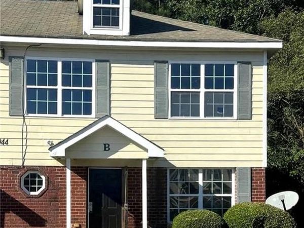 944 Old Mill Point , Unit B, Monroe, GA 30655