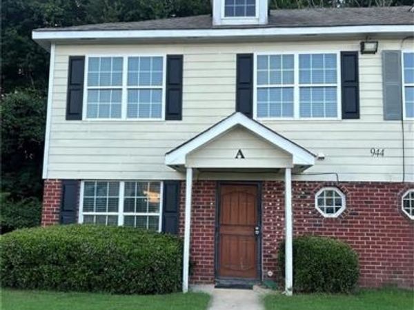944 Old Mill Point , Unit A, Monroe, GA 30655