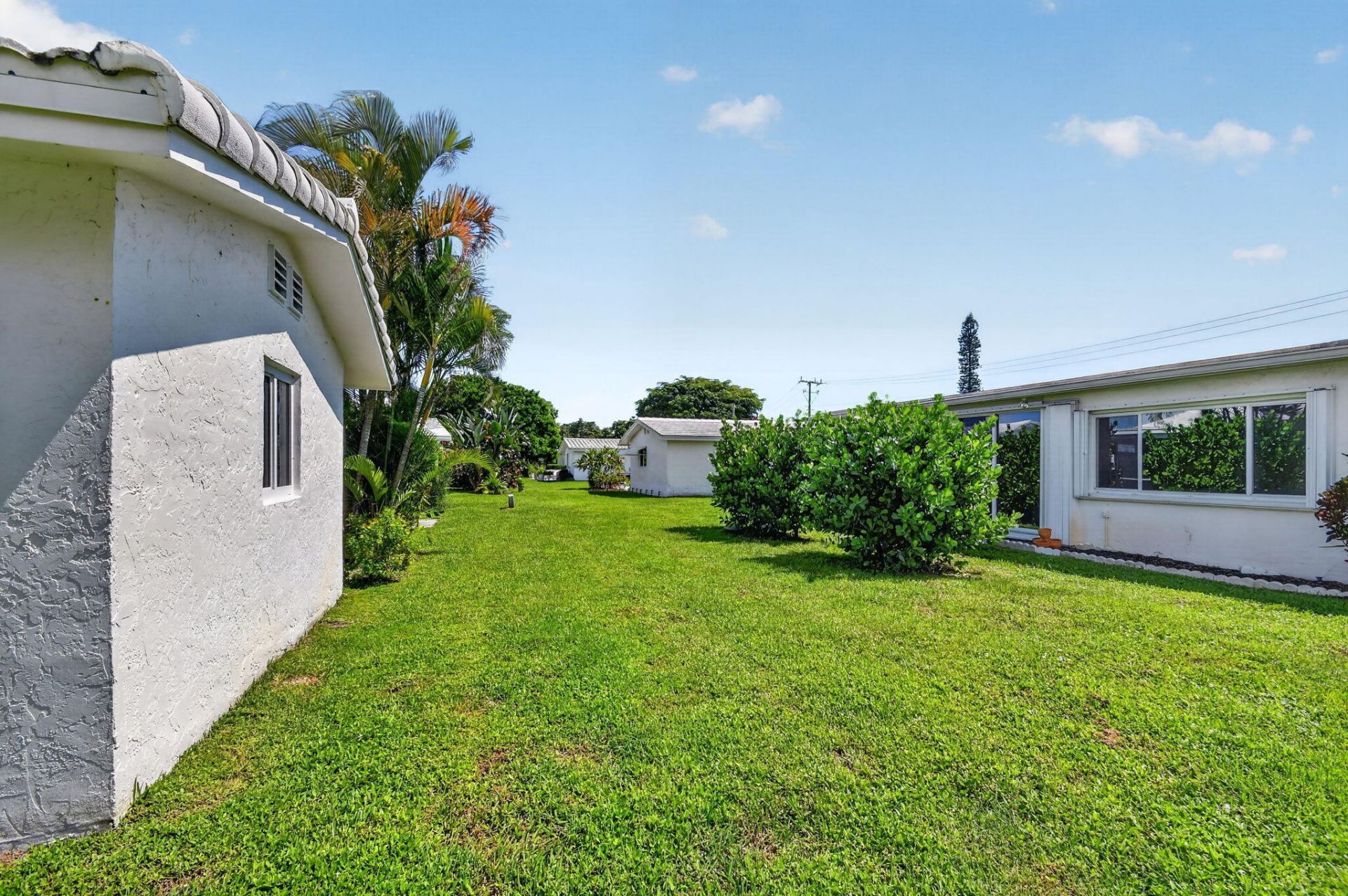 1404 SW 22nd Avenue, Boynton Beach, FL 33426 Photo