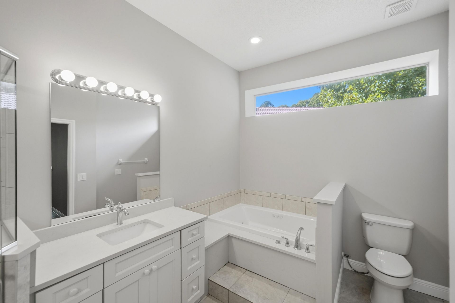 712 SW Saint Vincent Cove, Port Saint Lucie, FL 34986 Photo