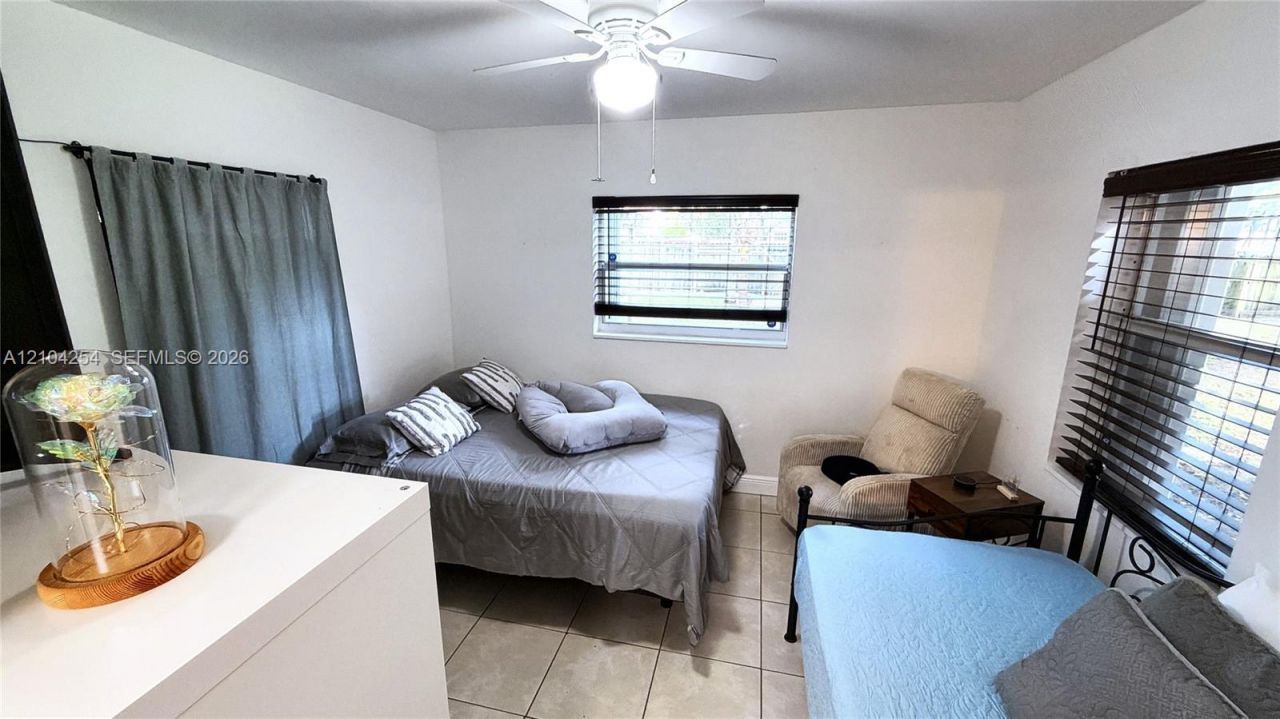 1245 NE 133rd St , North Miami, FL 33161 Photo