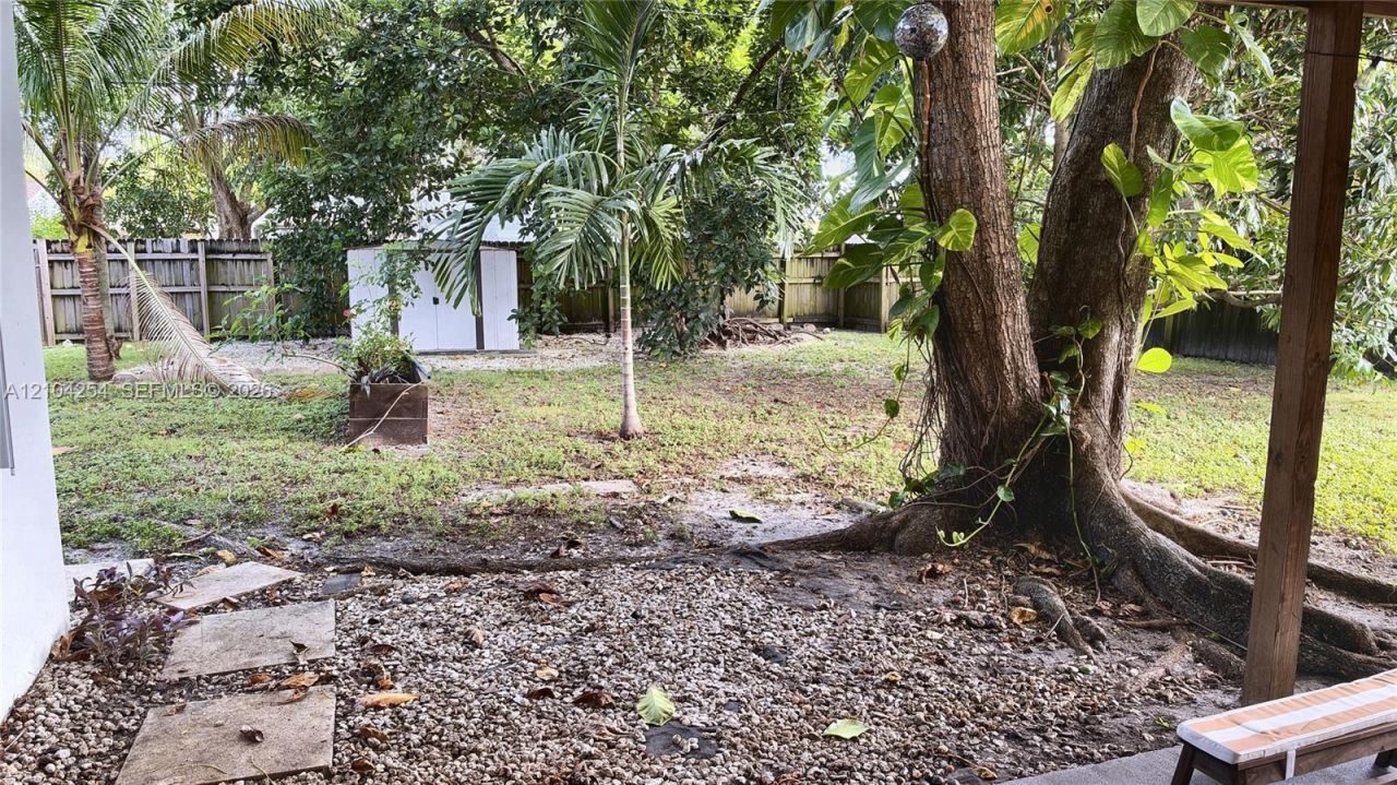 1245 NE 133rd St , North Miami, FL 33161 Photo
