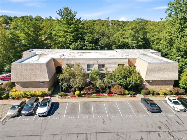 330 Central Park Avenue , Unit F12, Scarsdale, NY 10583