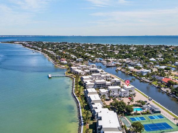 760 Sextant Dr, Unit 811, Sanibel, FL 33957