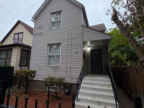 8013 S Marquette Avenue , Chicago, IL 60617