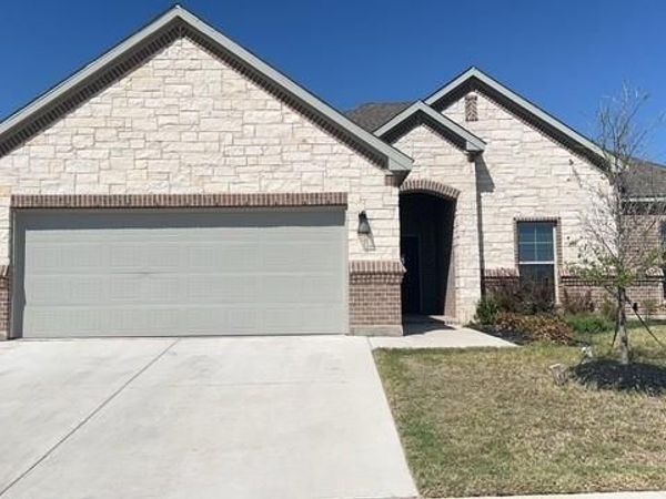 1910 Lake Tahoe Lane, Cleburne, TX 76033