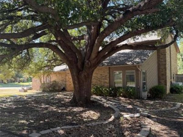3626 Lake Pontchartrain Drive, Arlington, TX 76016