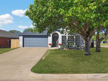 2412 Concina Way, Fort Worth, TX 76108
