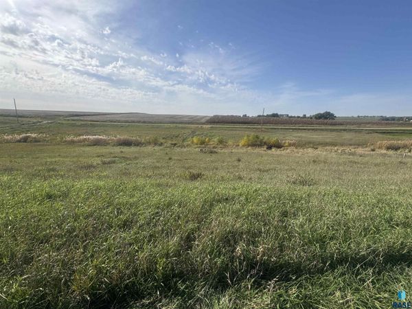 472nd Ave, Dell Rapids, SD 57022