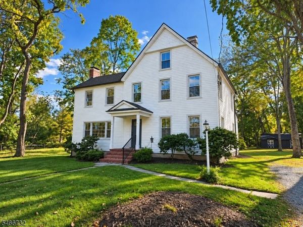 14 Village Rd, Harding, NJ 07976