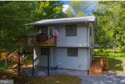 1030 WYOMING DRIVE, POCONO LAKE, PA 18347