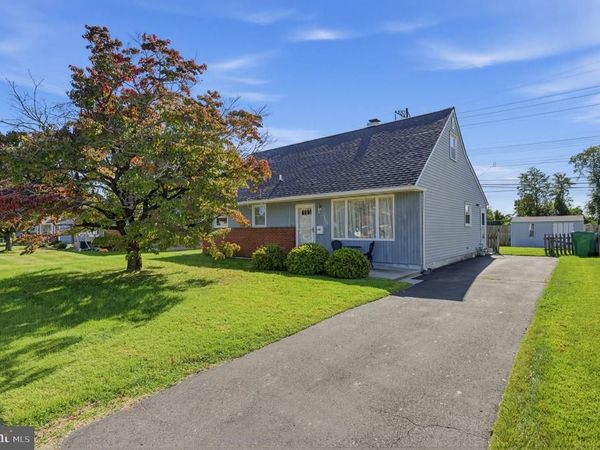 1400 NANCY DRIVE, CROYDON, PA 19021
