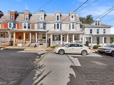 443 W WALNUT STREET, KUTZTOWN, PA 19530
