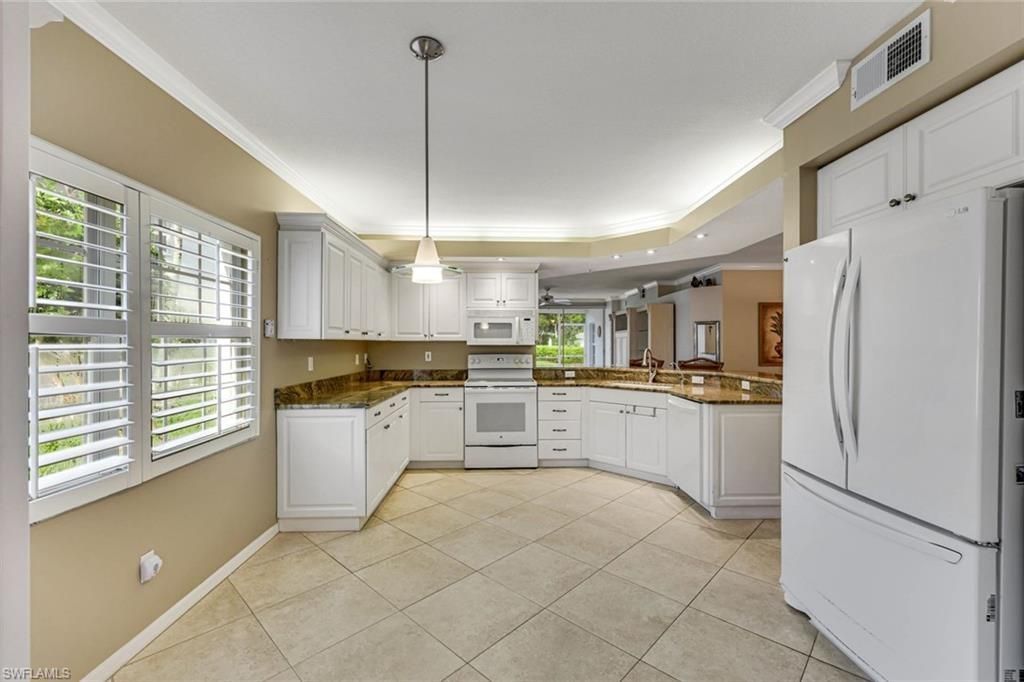 6825 Satinleaf Rd S, Unit 101, Naples, FL 34109 Photo