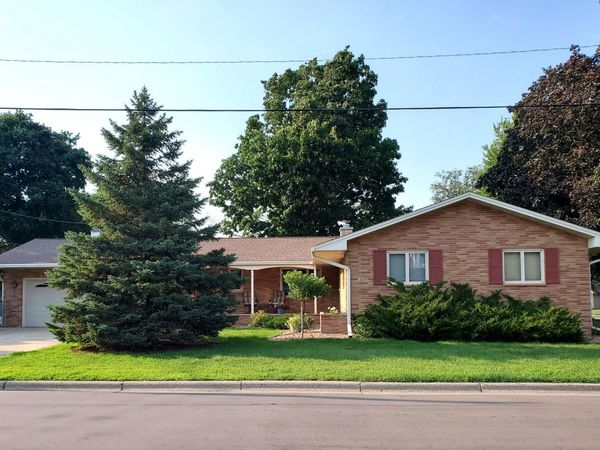 617 2nd Street NE, Osseo, MN 55369