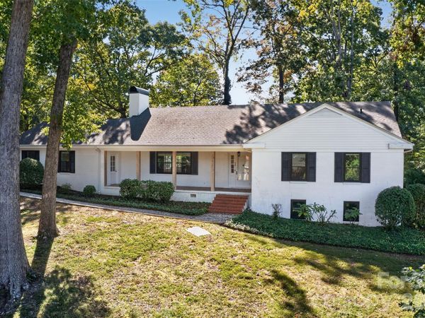 356 7th Avenue NE, Hickory, NC 28601