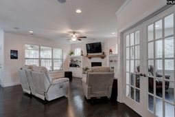 723 Millpoint Way  photo 4