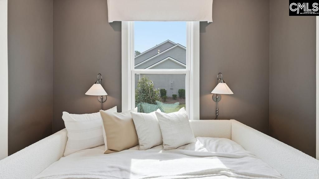 1186 Rockshire Drive  Photo 4