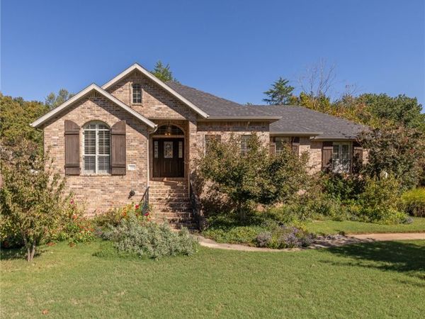 3218 E Idlewood Way , Fayetteville, AR 72703