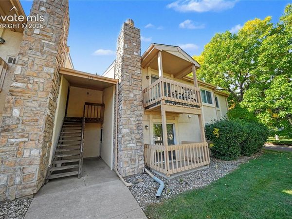 848 Tenderfoot Hill Road, Unit 101, Colorado Springs, CO 80906