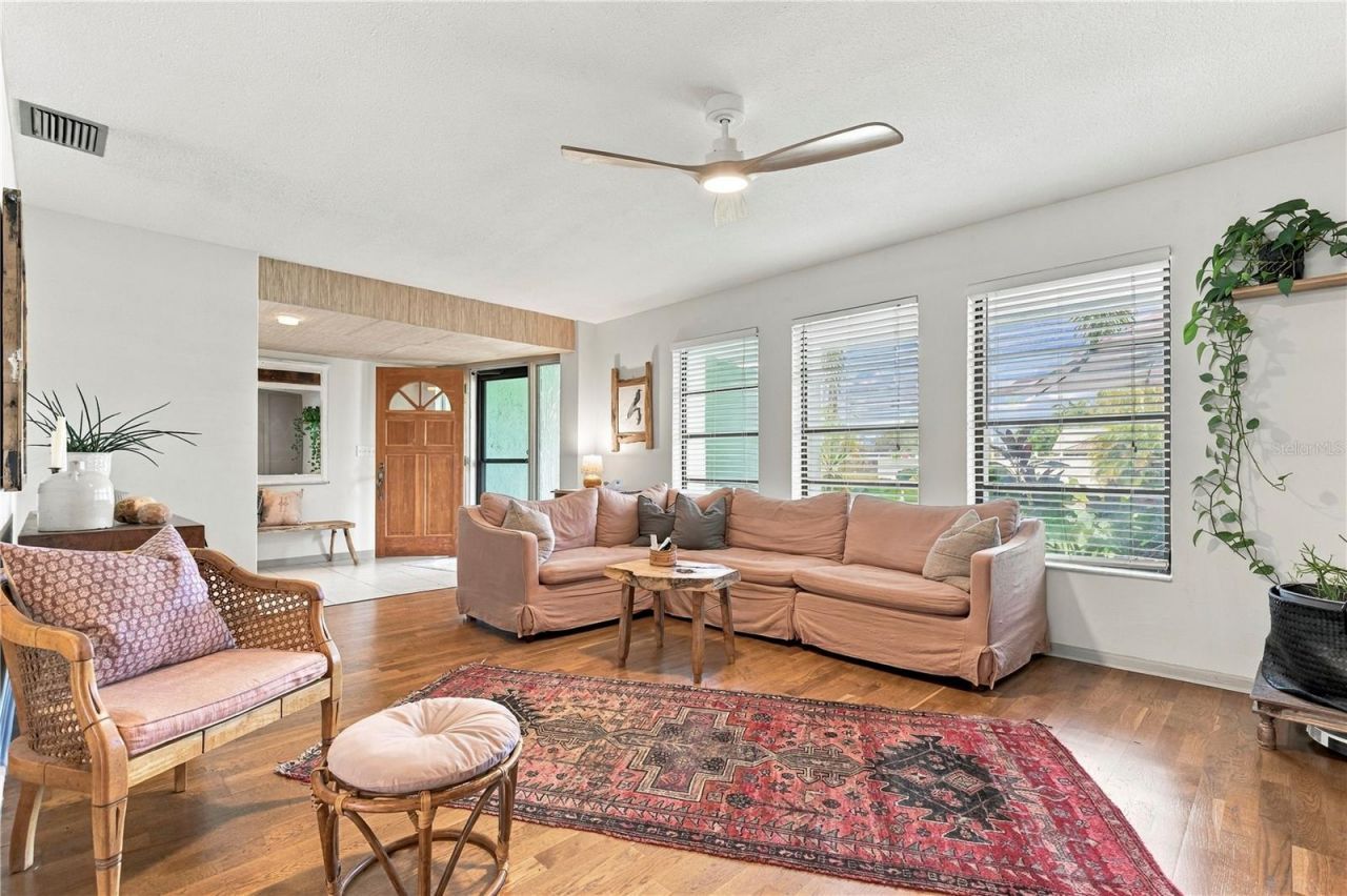 10211 139th Street , Largo, FL 33774 Photo