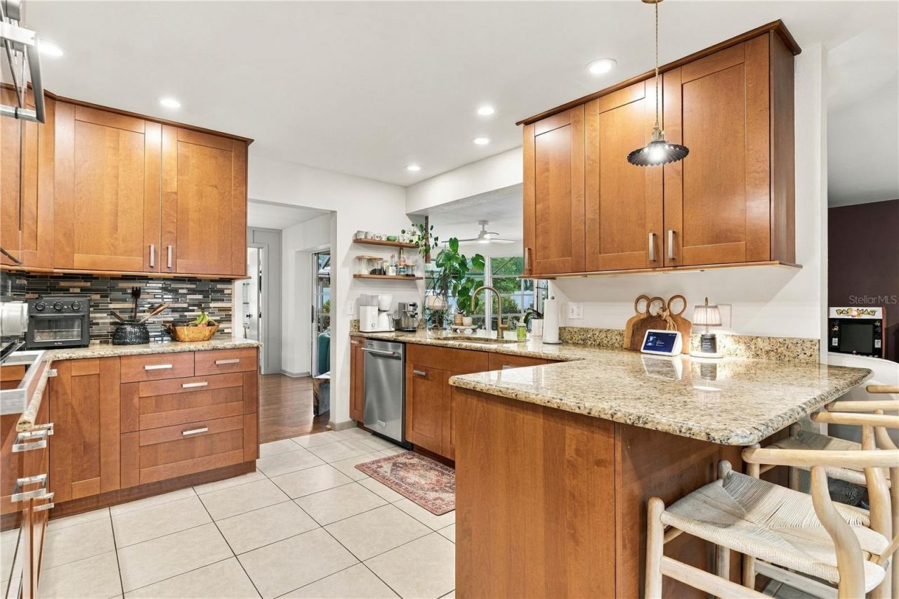 10211 139th Street , Largo, FL 33774 Photo