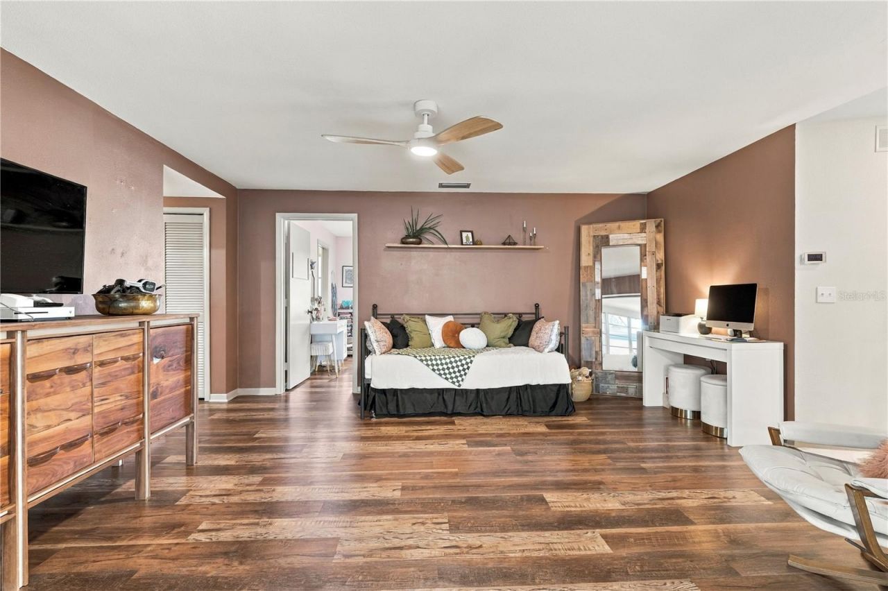 10211 139th Street , Largo, FL 33774 Photo