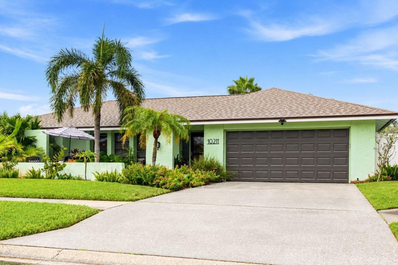 10211 139th Street , Largo, FL 33774 Photo