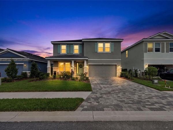 18009 TAVERNSIDE TRAIL, LAKEWOOD RANCH, FL 34211