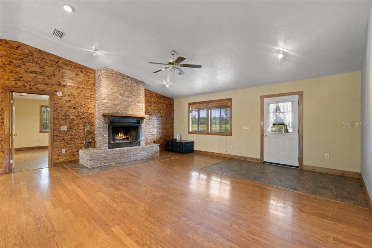 6351 SW 2nd Lane , Bell, FL 32619 Photo