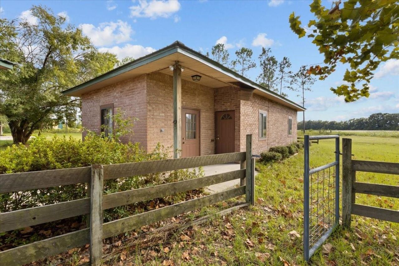6351 SW 2nd Lane , Bell, FL 32619 Photo