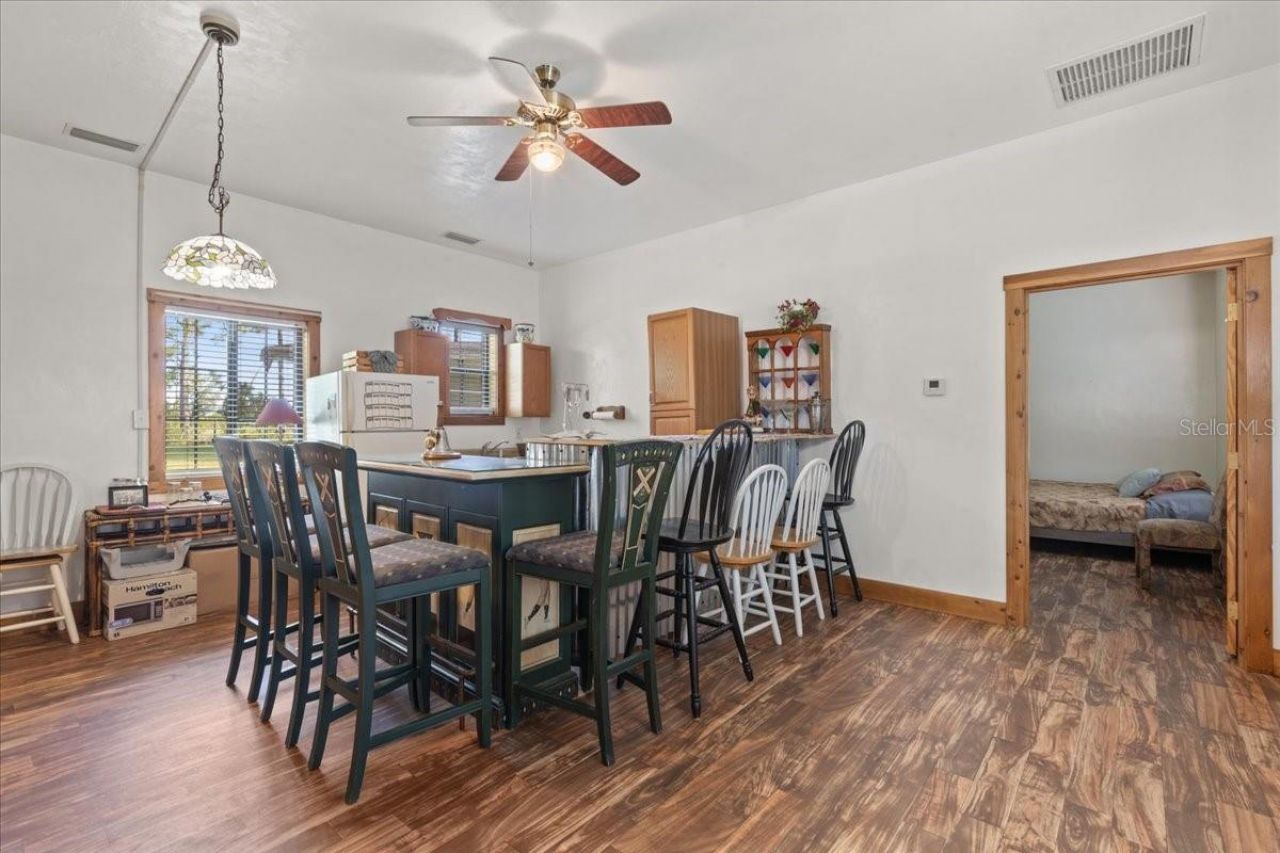 6351 SW 2nd Lane , Bell, FL 32619 Photo
