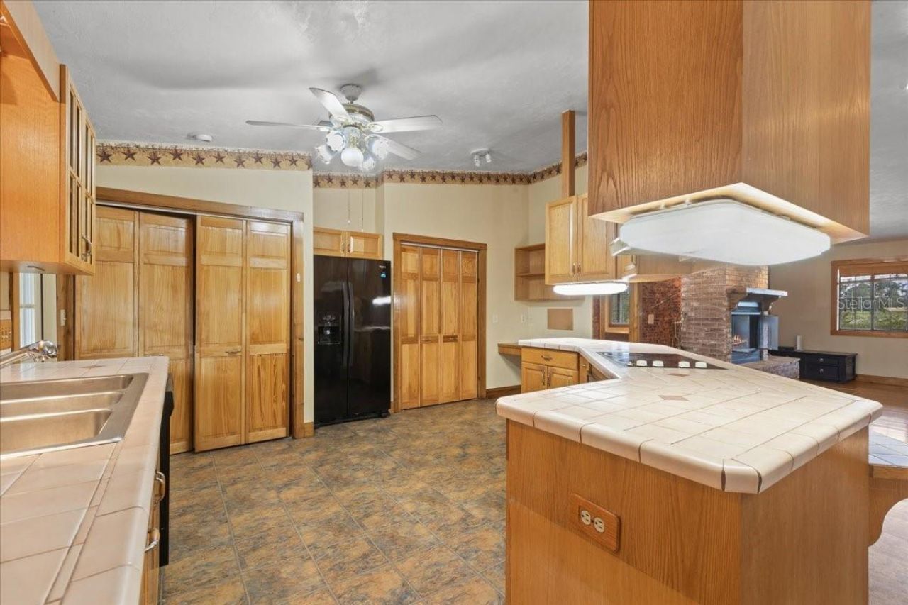 6351 SW 2nd Lane , Bell, FL 32619 Photo