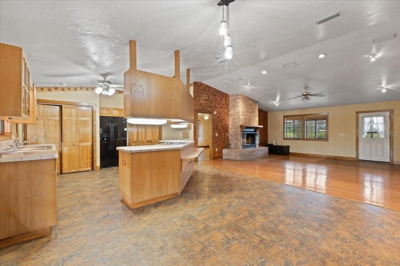 6351 SW 2nd Lane , Bell, FL 32619 Photo