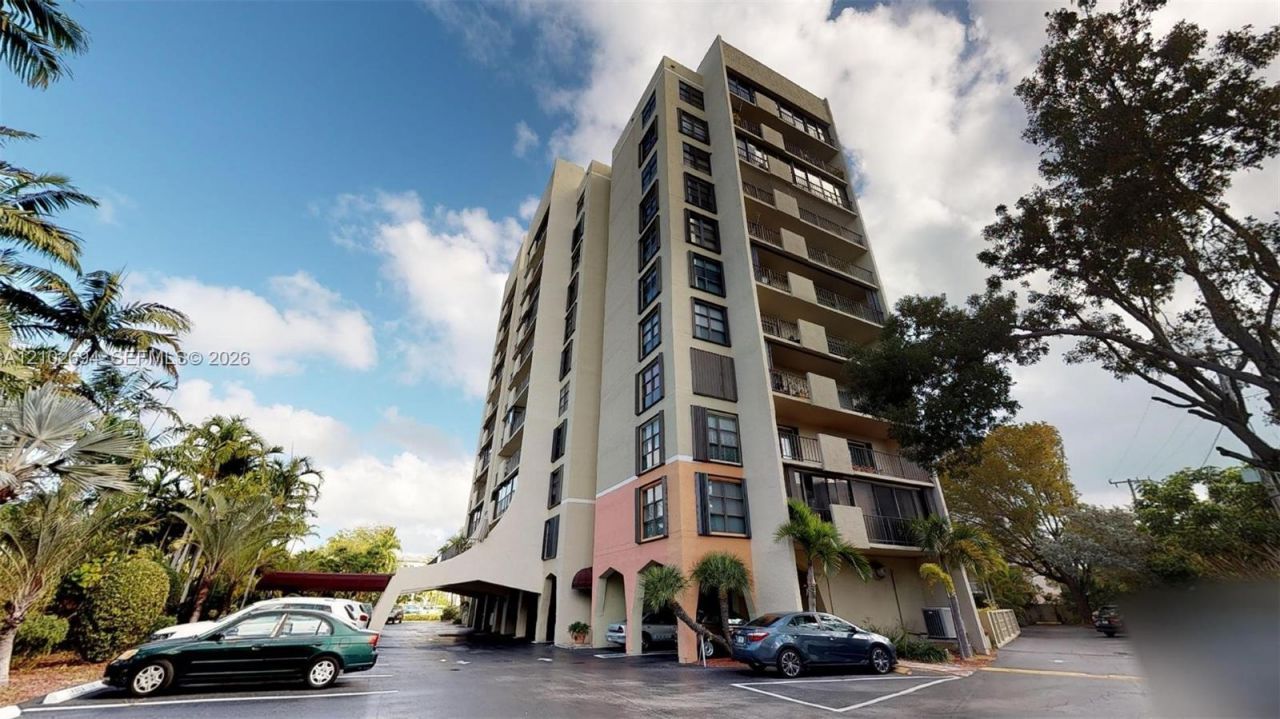 77 Crandon Blvd , Unit 8D, Key Biscayne, FL 33149 Photo